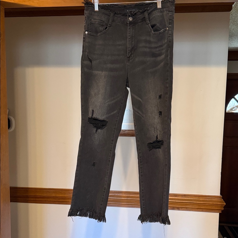 Distressed Black Risen Women’s Jeans